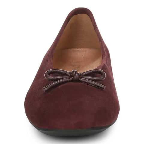 Larissa Wedge Flat