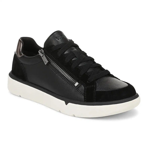 City Walk AXS Sneaker