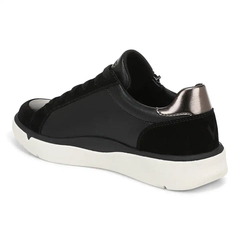 City Walk AXS Sneaker