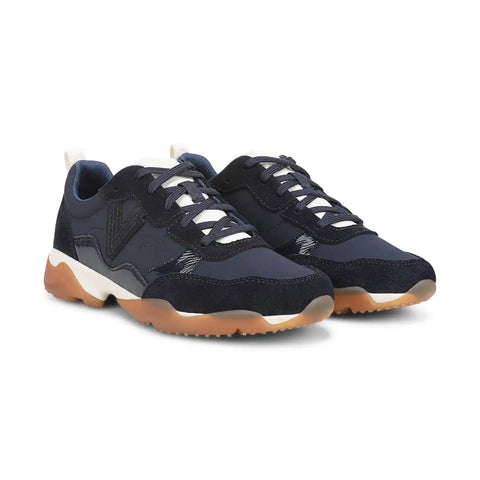 Walk Slim Glide Sneaker