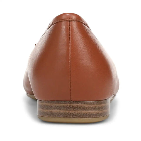 Larissa Wedge Flat